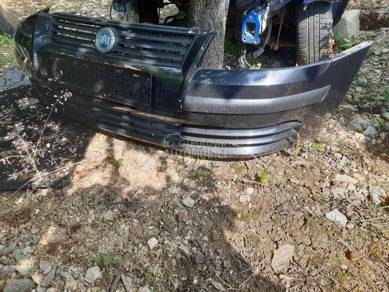 crni prednji branik 5v za Fiat Stilo