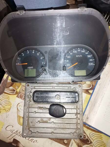 kompijuter kljuc sat za Ford Fiesta od 2002. do 2005. god.