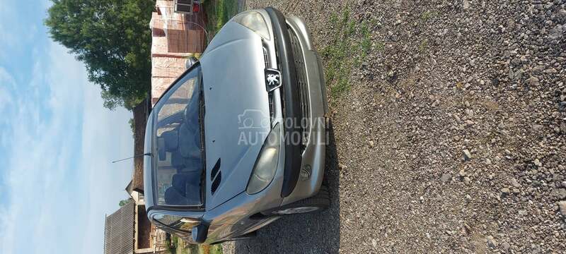 Peugeot 206 -  kompletan auto u delovima
