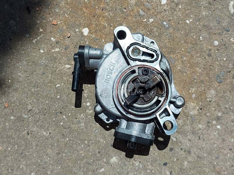 Vakuum pumpa 1.6 hdi 8v za Citroen C4, C4 Grand Picasso, C4 Picasso