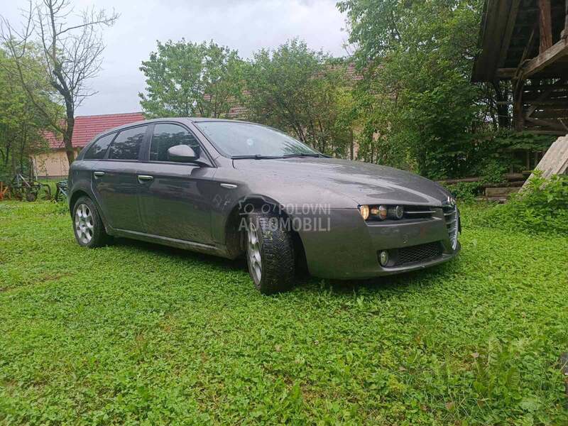 Delovi za Alfa Romeo 159 JTDm