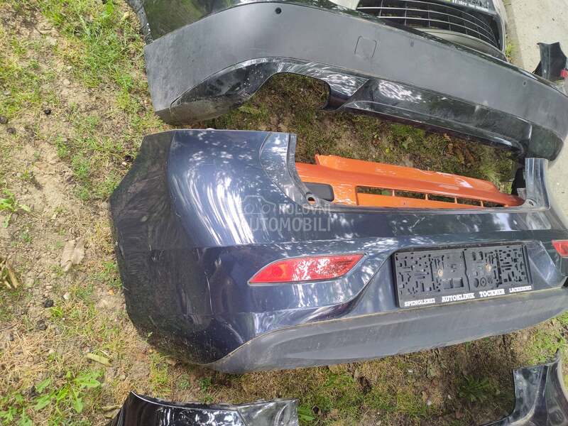 branik za restajling za Volvo V40 od 2012. do 2022. god.