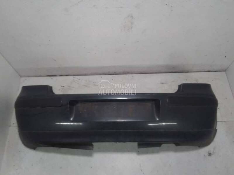 Branik zadnji za Volkswagen Golf 4 od 1998. do 2006. god.