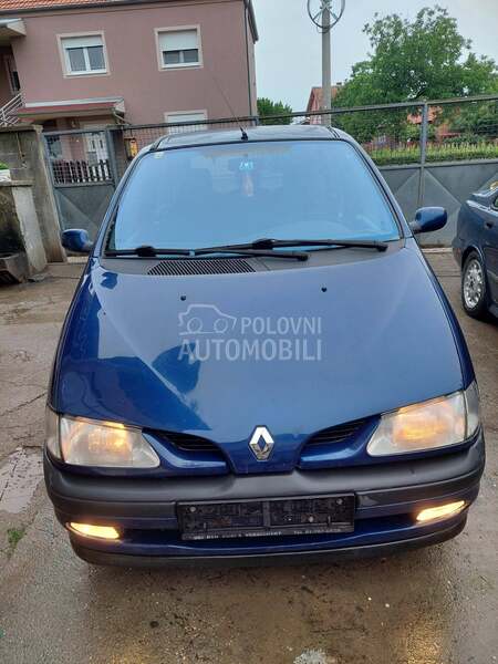 Renault Scenic -  kompletan auto u delovima