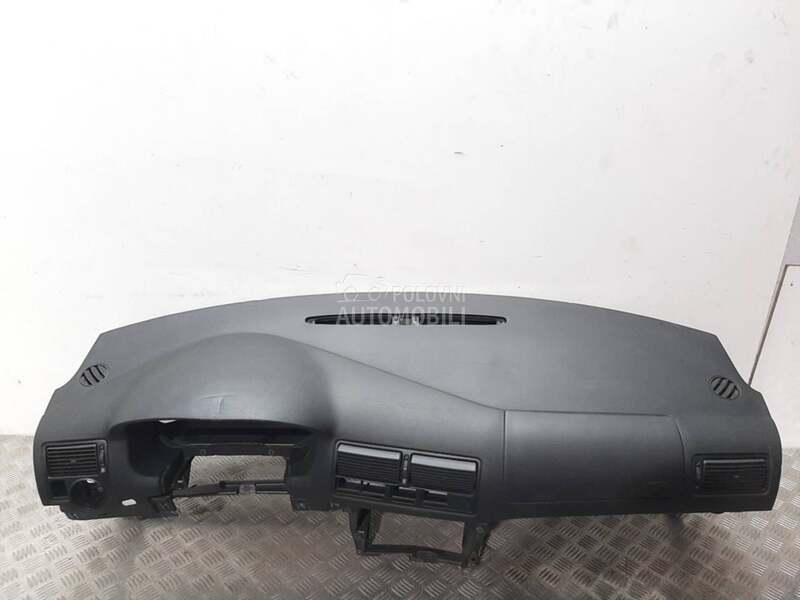 Instrument tabla sa airbagom za Volkswagen Golf 4 od 1998. do 2004. god.