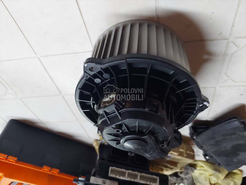 ventilator u kabini za Hyundai i30 od 2012. do 2017. god.