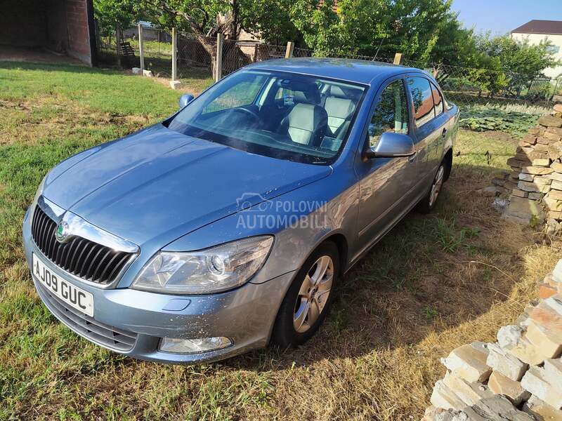 Škoda Octavia a5 fl 2010. god. -  kompletan auto u delovima