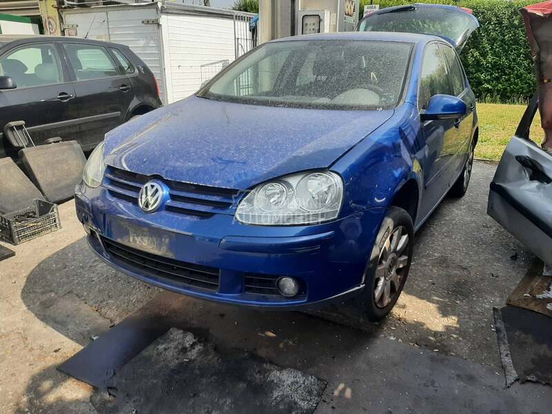 Komplet prednjica za Volkswagen Golf 5 od 2004. do 2008. god.