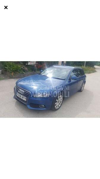 Audi A4 -  kompletan auto u delovima