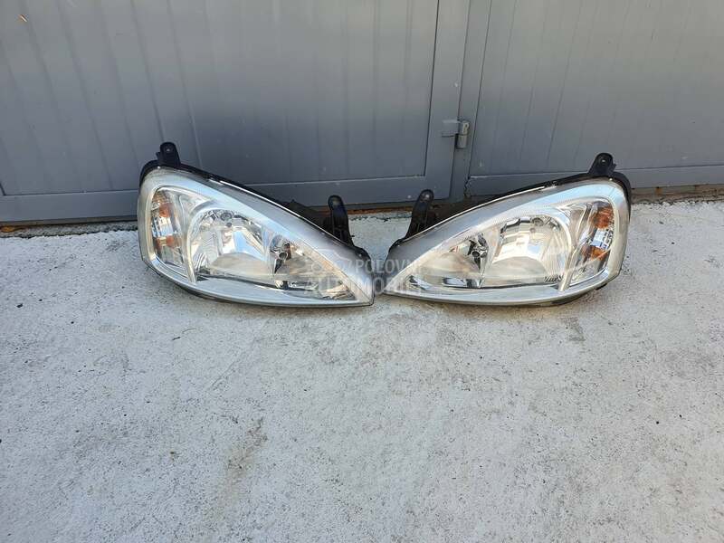 Farovi za Opel Corsa C