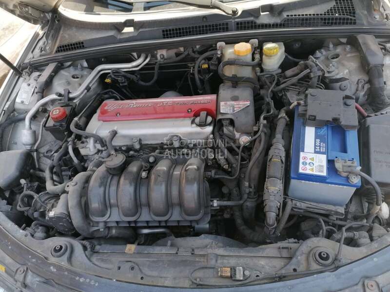 DELOVI MOTORA za Alfa Romeo 159