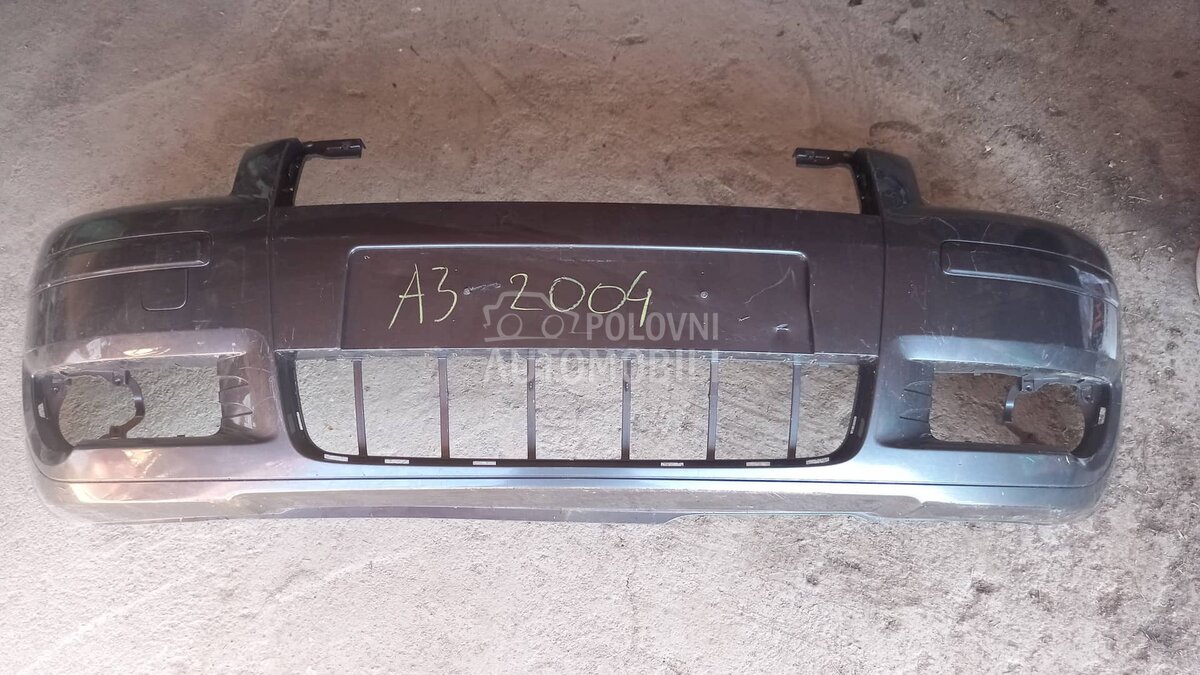 Branik za Audi A3 za 2004. god. - 8P3807437