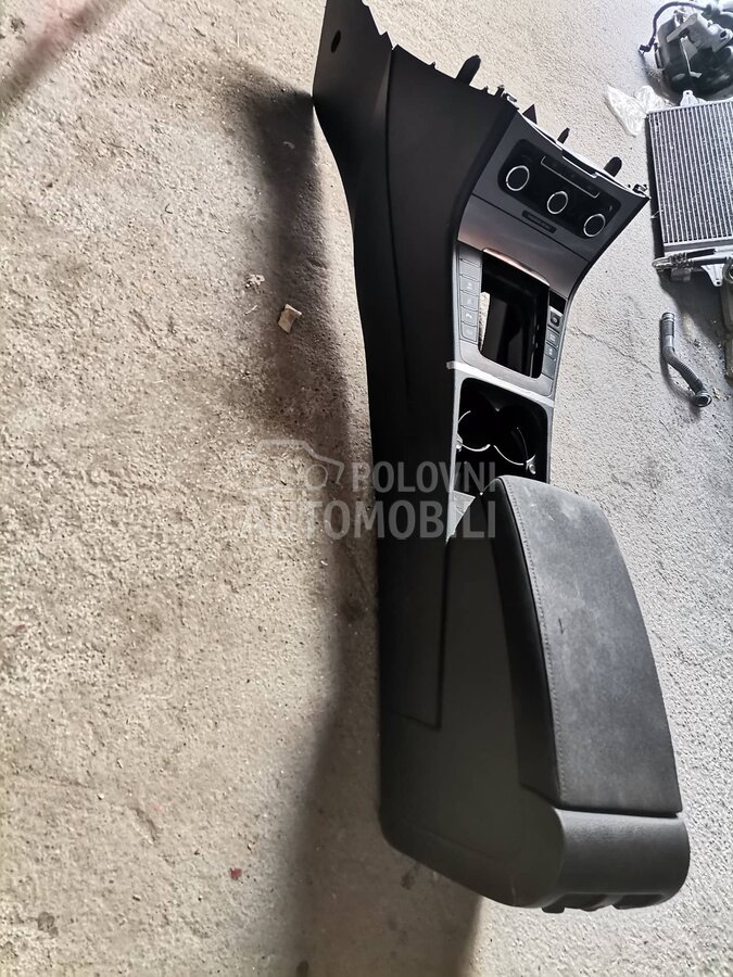 Naslon za ruku za Volkswagen Passat B7