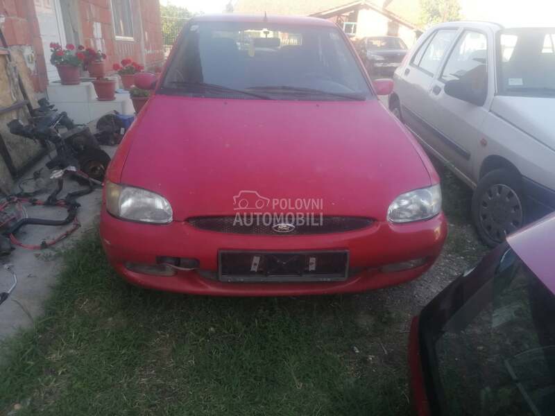 farovi prednji za Ford Escort od 1996. do 2000. god.