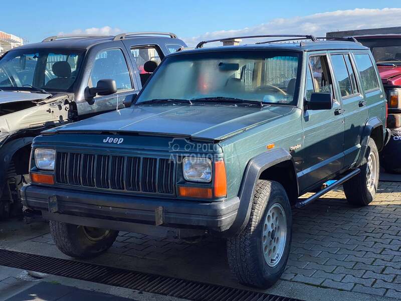 Jeep Cherokee -  kompletan auto u delovima