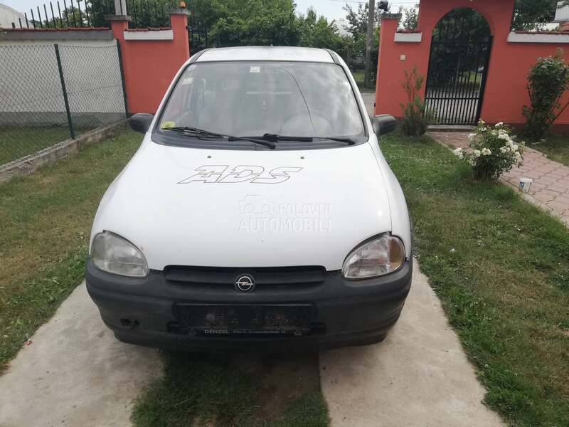 Opel Corsa B 1.2 1998. god. -  kompletan auto u delovima