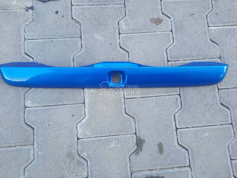 lajsna na gepek vratima za Subaru Justy