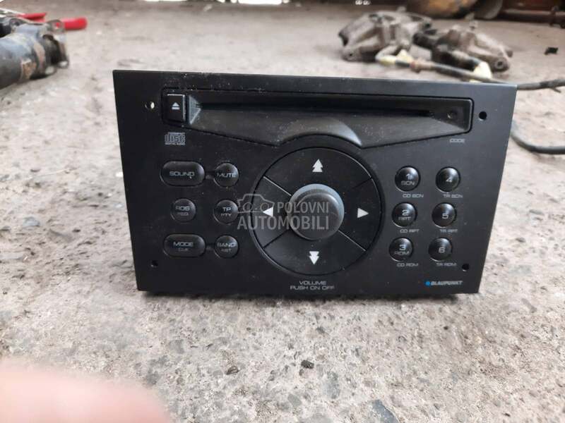 original radio za Subaru Justy