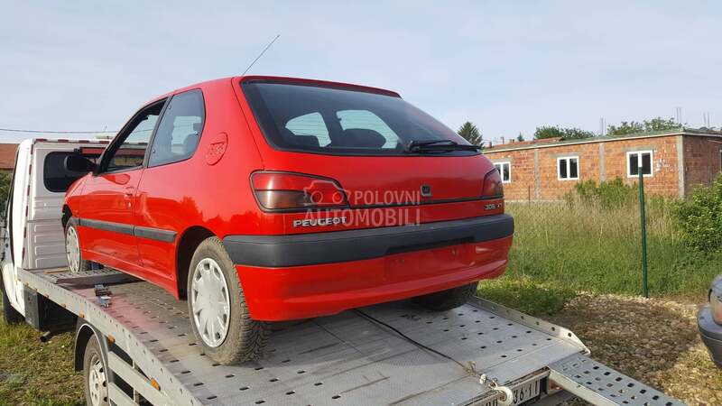 Stop svetla za Peugeot 306