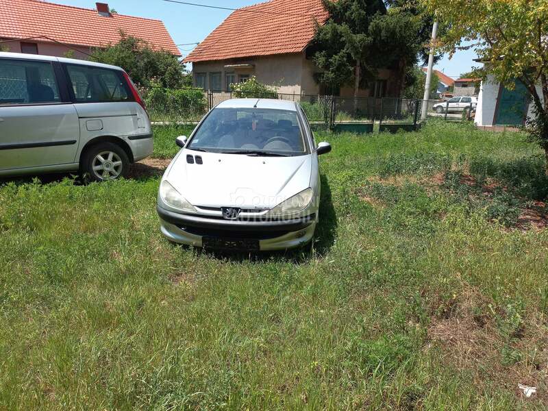 hauba za Peugeot 206 od 1998. do 2009. god.