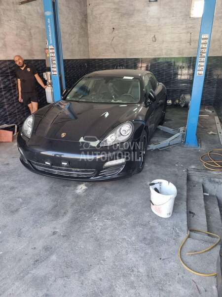 Porsche Panamera 2011. god. -  kompletan auto u delovima
