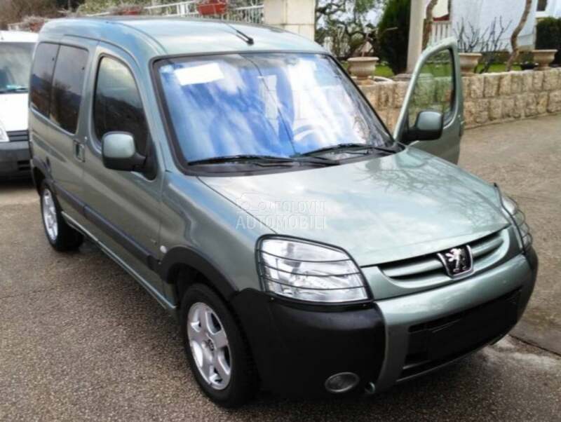 Peugeot Partner 2.0 HDi -  kompletan auto u delovima