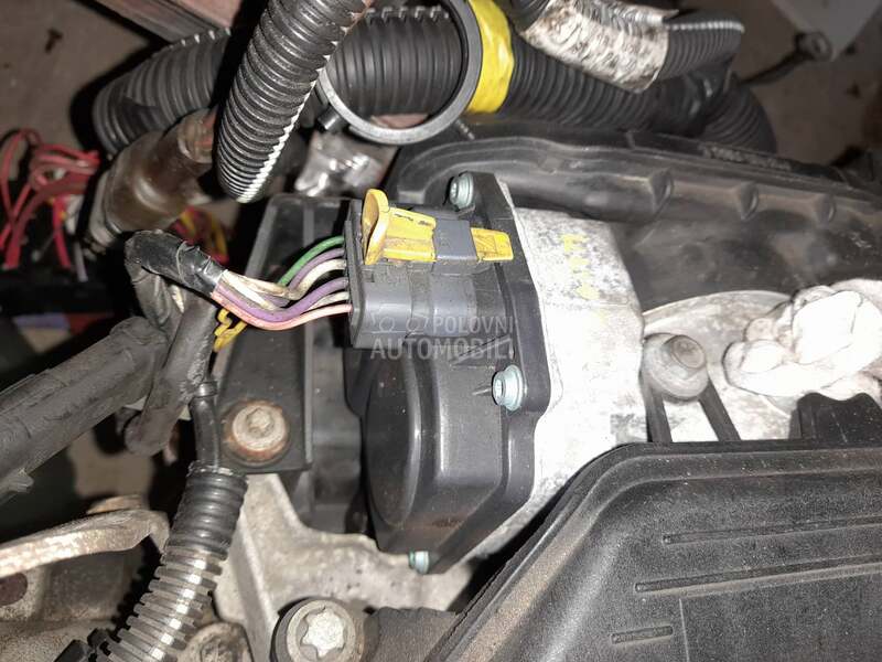 elektronska klapna gasa za Renault Clio, Kangoo, Megane od 2000. do 2004. god.
