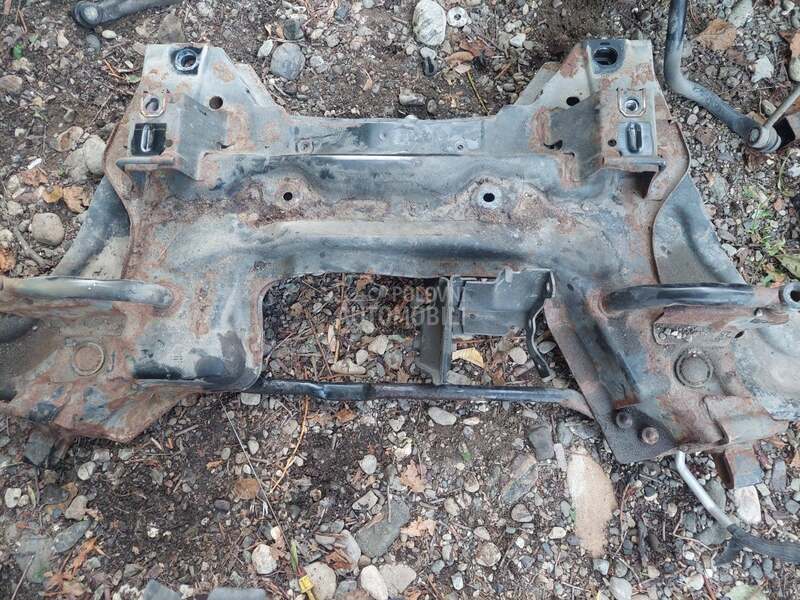 Prednji most za Peugeot 207