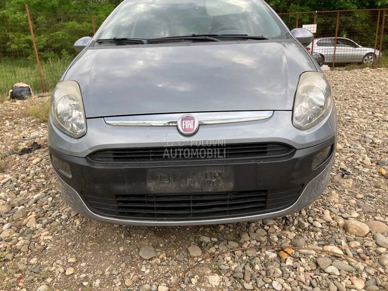 branik, hauba 595A za Fiat EVO od 2009. do 2018. god.