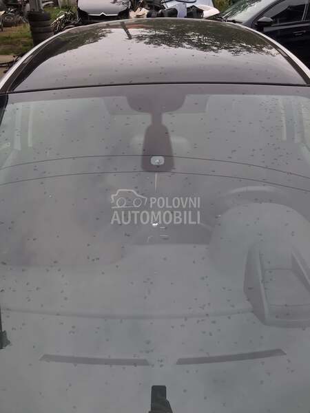 Panorama krov za Peugeot 3008