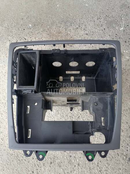 Blenda za Volvo V70 od 2000. do 2007. god.
