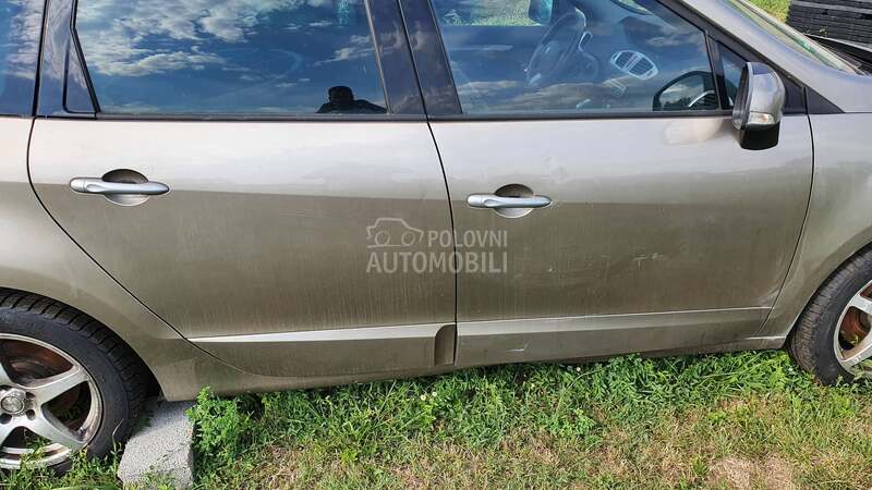 Vrata scenic 3 za Renault Grand Scenic, Scenic od 2009. do 2015. god.