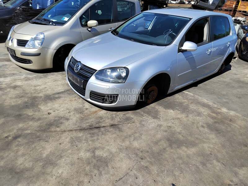 branik za Volkswagen Golf 5 od 2004. do 2008. god.