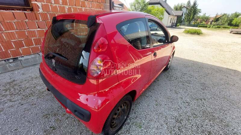 podizaci stakla za Peugeot 107 od 2005. do 2009. god.