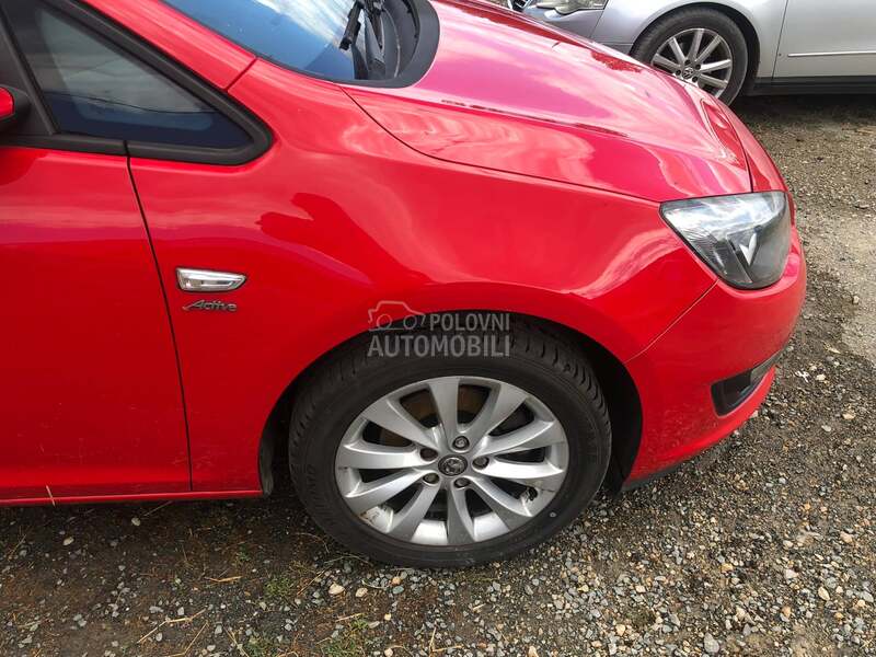 desno krilo za Opel Astra J od 2009. do 2016. god.