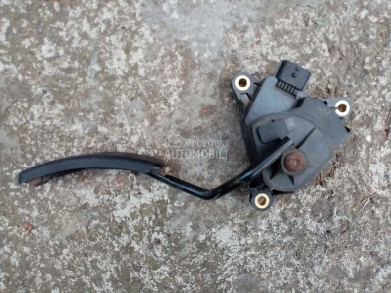 pedala gasa1.4- 1.6benzin za Renault Megane, Scenic od 2003. do 2008. god.