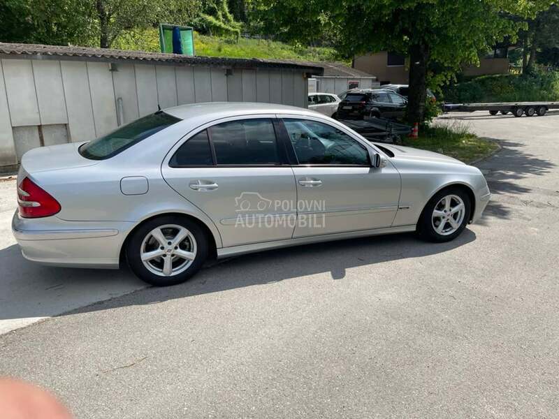 Zadnja desna vrata W 211 za Mercedes Benz E 200, E 230, E 240 ...