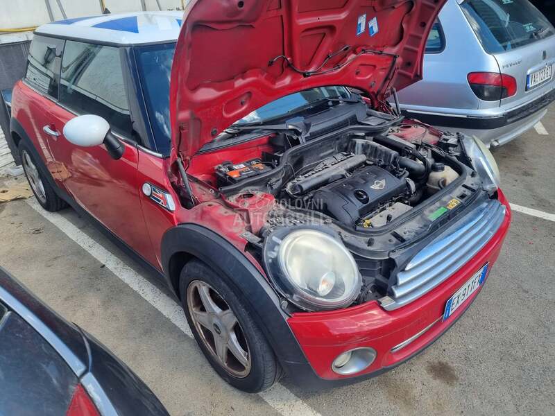 MINI Cooper 1.6b 2008. god. -  kompletan auto u delovima