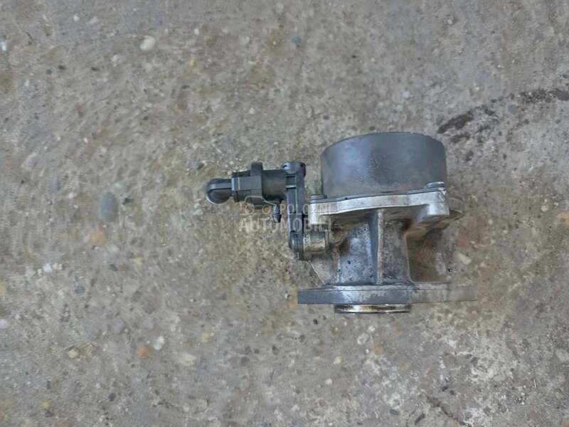 Vakum pumpa za Mitsubishi Carisma od 1998. do 2003. god.