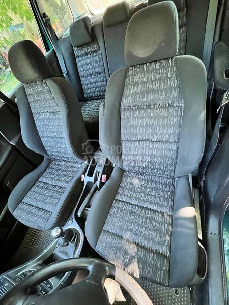 Kompletan enterijer 307 NOV za Peugeot 307