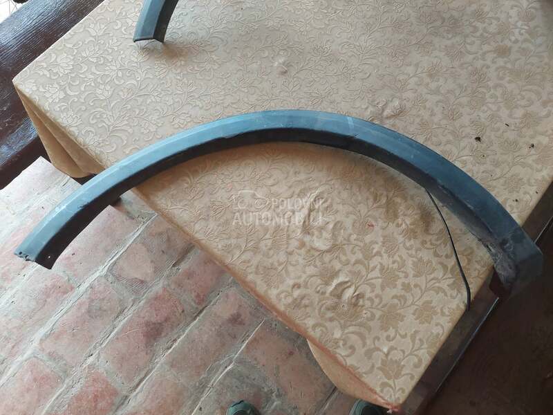 plasticni rub zadnji desni za Suzuki Ignis od 2003. do 2008. god.