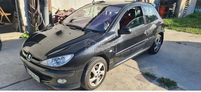 Peugeot 206 -  kompletan auto u delovima