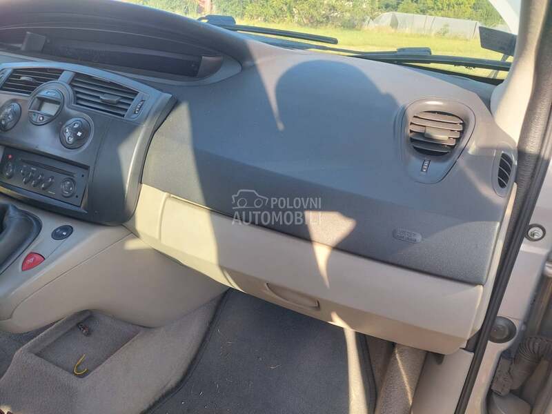 Kaseta - fioka za Renault Grand Scenic, Scenic