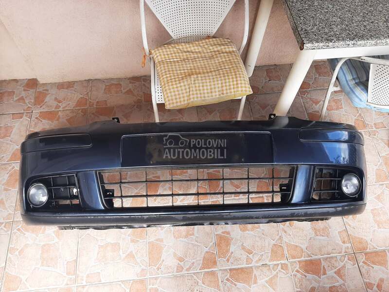 prednji branik za Volkswagen Golf 5