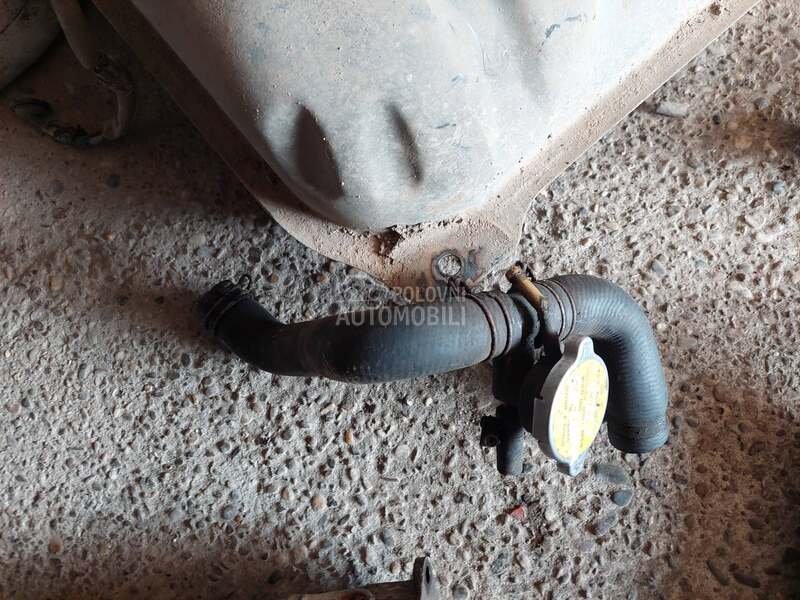 creva za vodu za Nissan Serena, Vanette od 1992. do 2001. god.