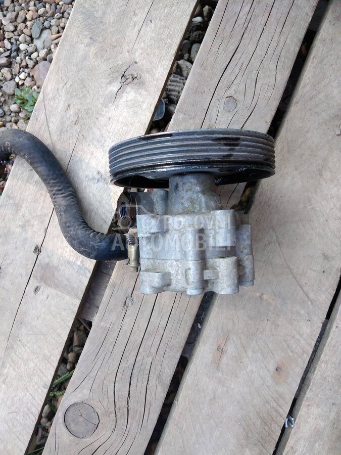 Servo pumpa za Peugeot 807