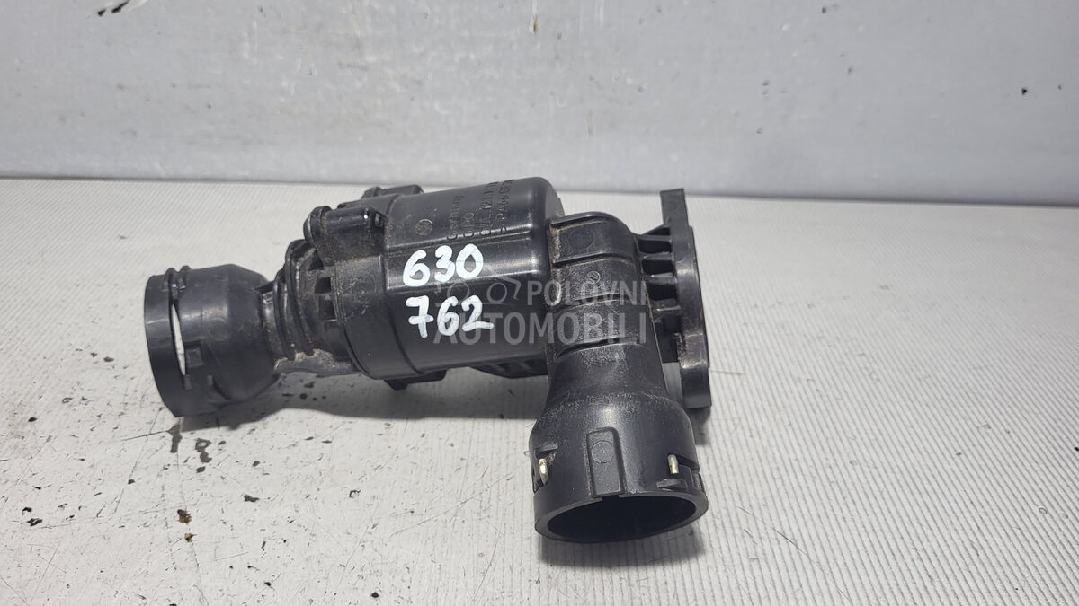 TERMOSTAT za Audi A4 - 04L121111H