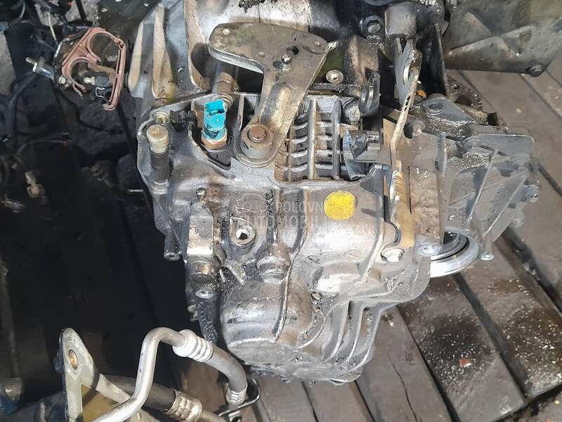 menjac 1.9dci 6brzina za Renault Espace, Laguna od 2001. do 2007. god.