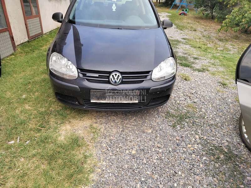 Volkswagen Golf 5 -  kompletan auto u delovima