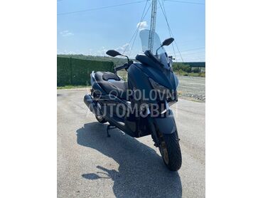 Yamaha xmax 300  X max 300 Tech, 5.300 €, 2022. , 292 cm3, 13.000 km, 21kW (29 KS), Scooter, Voždovac
